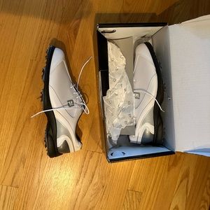 Foot Joy golf shoes new in box 11 w